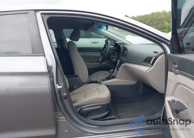 5NPD84LF3JH256090: 42239781