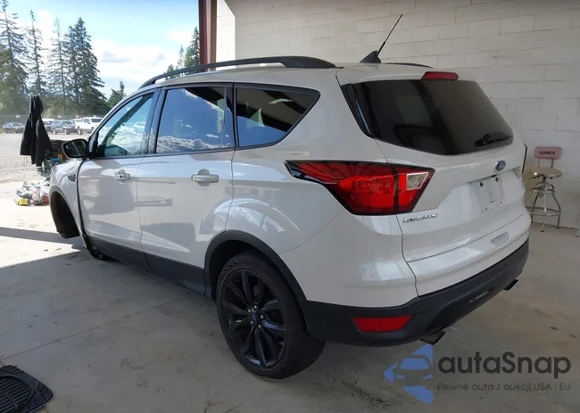 1FMCU9GDXKUB63437: 42239118