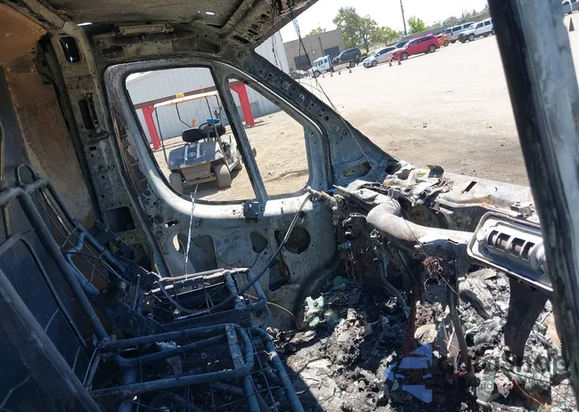 3C6TRVAG5GE102169: 42239253