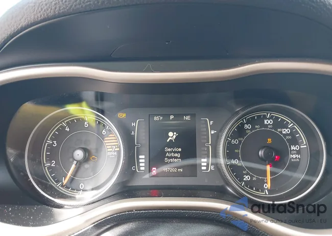 1C4PJLAB8GW264586: 42240413