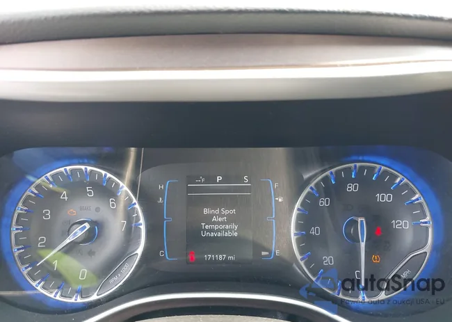 2C4RC1BG1HR516142: 42240564