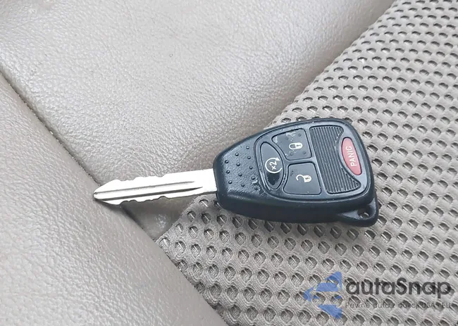 1C4NJCEA6GD792633: 42240729