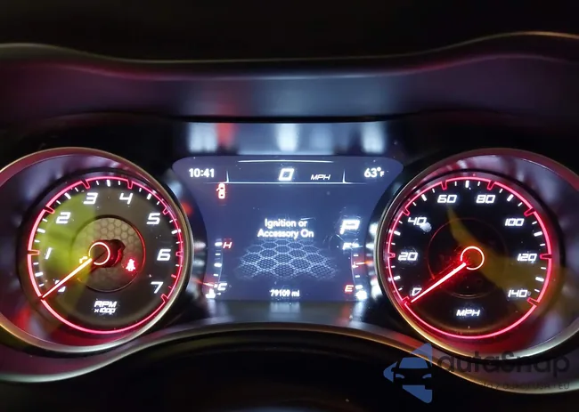 2C3CDXBG4MH543670: 42240731