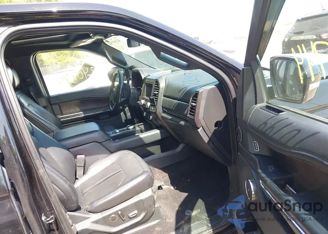 1FMJK2ATXKEA51137: 42240744