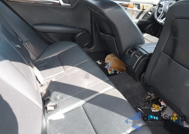 WDDGF8BB7CR201054: 42240771