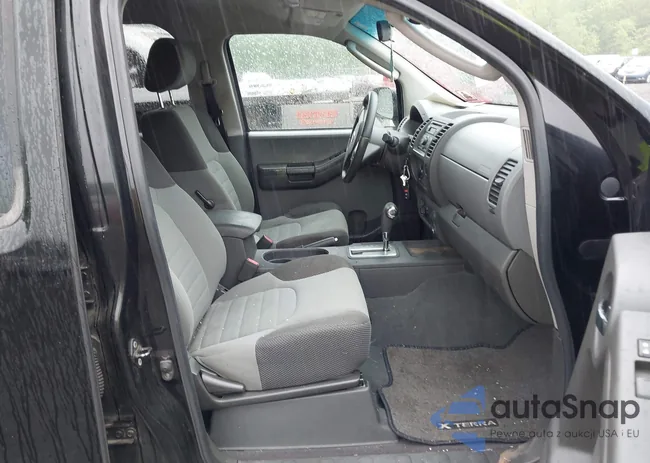 5N1AN08W28C501945: 42240863