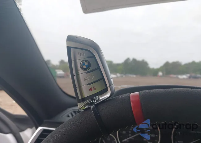 WBA4J3C56KBL06258: 42240315