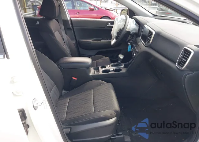 KNDPM3AC9M7897166: 42241450