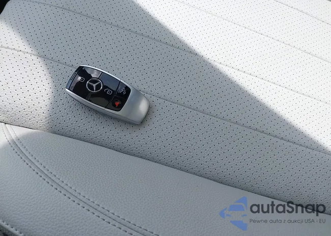 W1KZF8DB4MA977647: 42241573