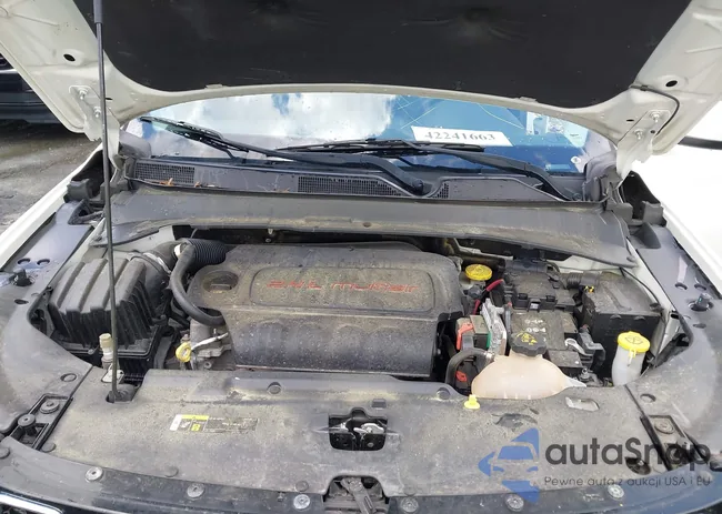 3C4NJDBBXJT320472: 42241663