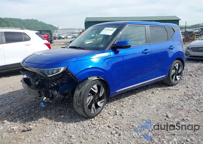 KNDJ53AU0P7197262: 42241685