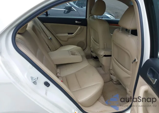 JH4CL96855C031044: 42241689