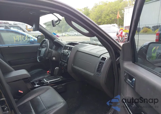 1FMCU9EG8CKB10598: 42240994