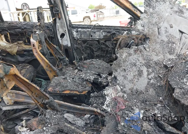 1FM5K8GC3LGA90153: 42241134