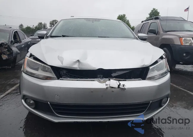 3VWLX7AJ3BM351393: 42241299