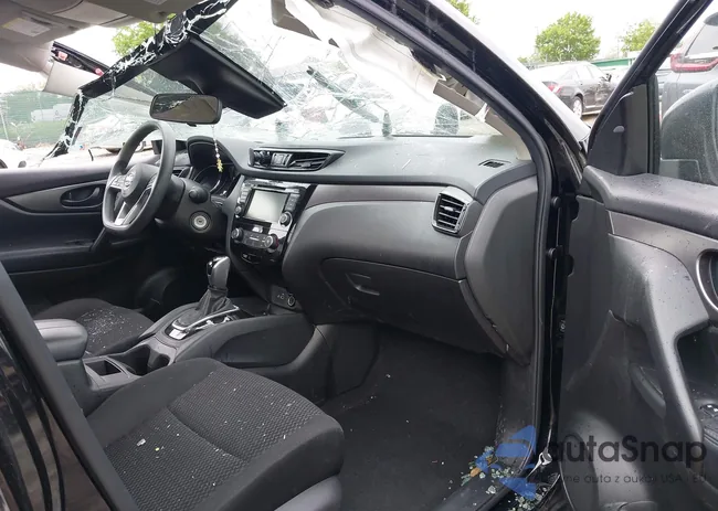 JN1BJ1CW4LW640826: 42242517