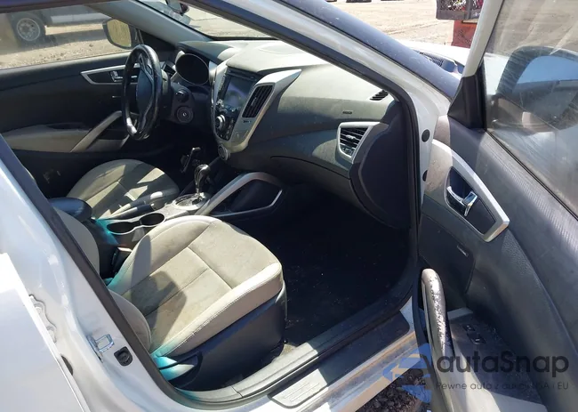 KMHTC6AD1DU165476: 42242540