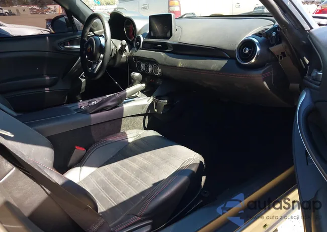 JC1NFAEK0H0106929: 42242557