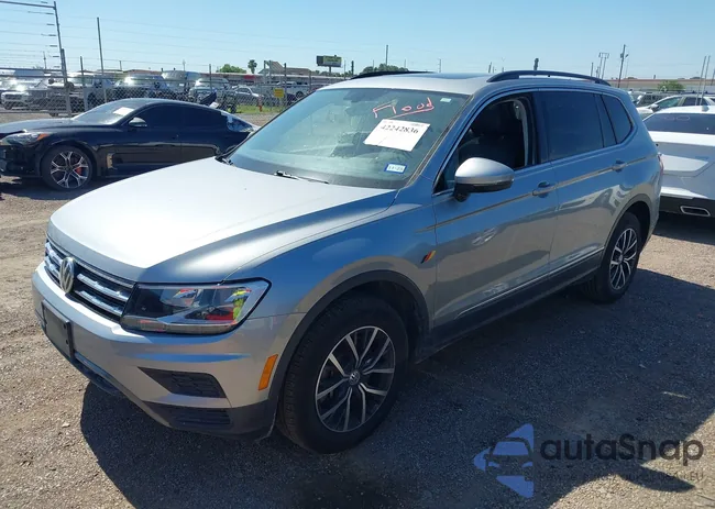 3VV3B7AX7LM035035: 42242836