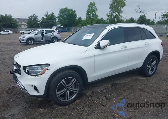 W1N0G8EB3LF813010: 42242085