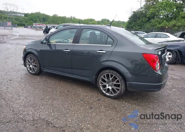 1G1JF5SB2E4229027: 42242346