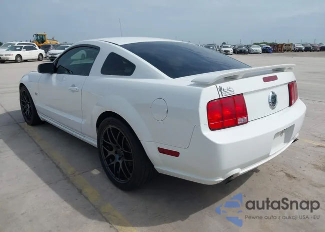 1ZVFT82H465152018: 42243395