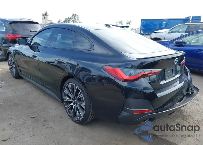 WBA63AV02PFP15379: 42243711