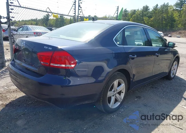 1VWBN7A36DC047286: 42243855