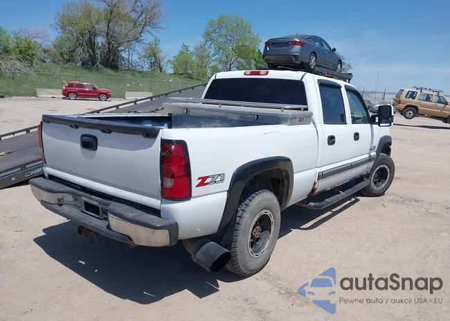 1GCHK23152F158881: 42243047