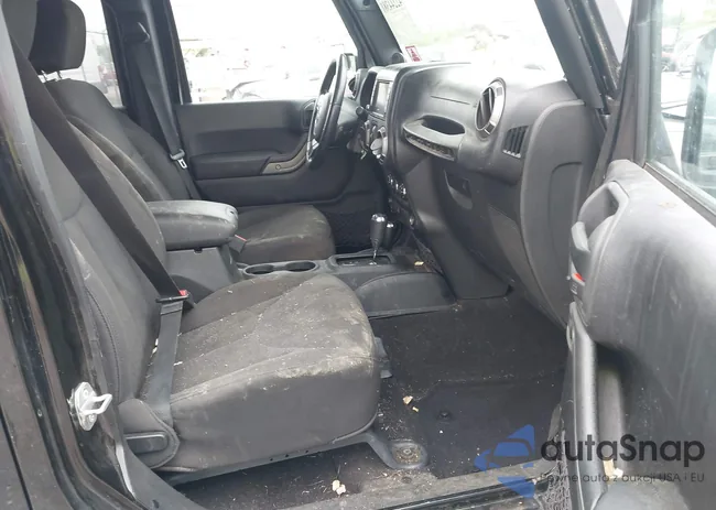 1C4HJWDG9EL268853: 42244381