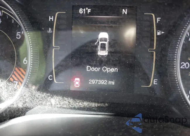 1C4PJLCB0FW677646: 42244701