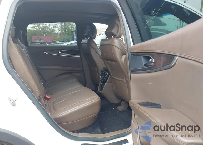 2LMPJ8LR5HBL14872: 42244881