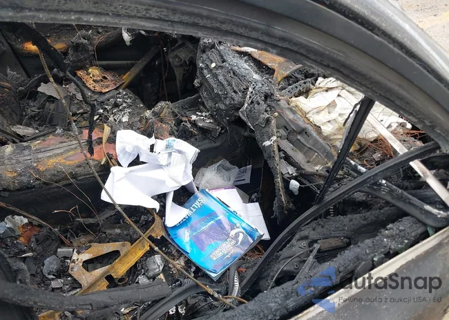 WBAJR3C01LWW99984: 42244920