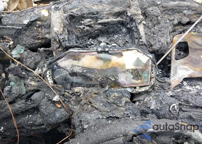 WBAJR3C01LWW99984: 42244920