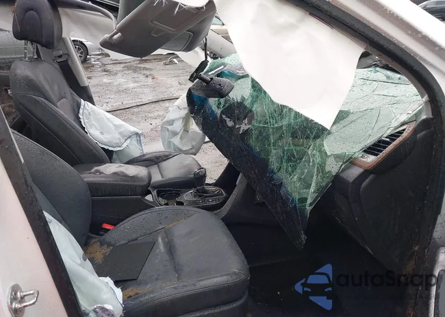 KM8SR4HF3HU256244: 42244922