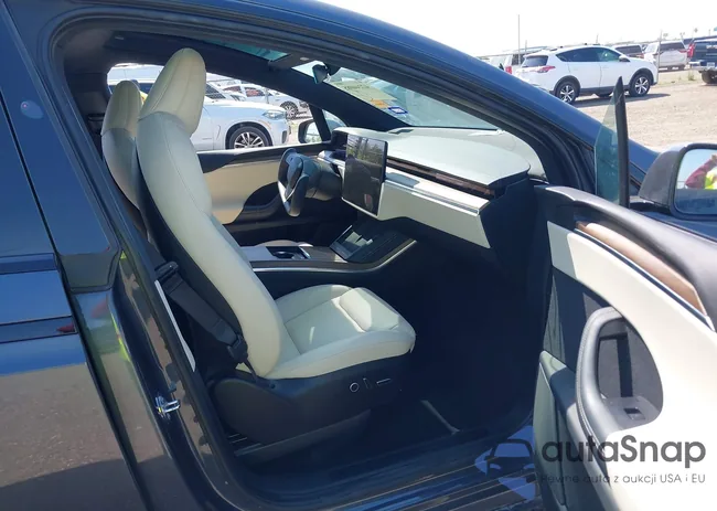 7SAXCBE57PF384895: 42244085