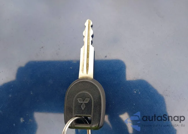 JA4MT21H11P014632: 42244292