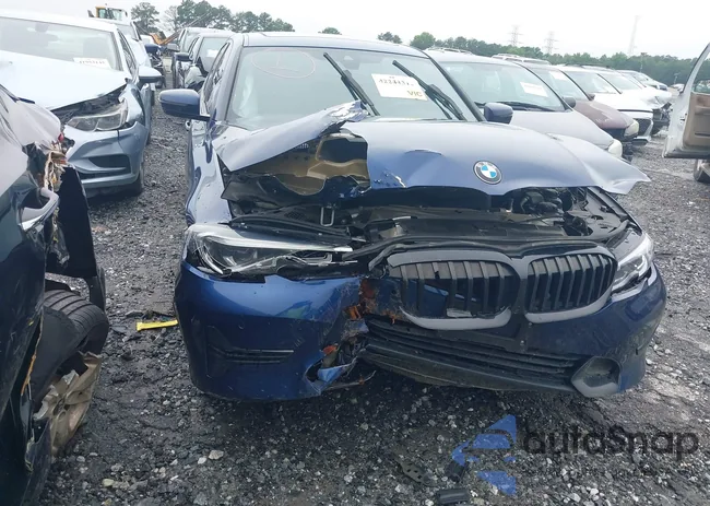 WBA5R7C59KAJ83727: 42244312