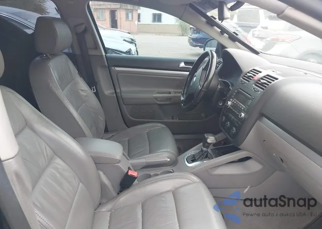 3VWDT71K36M758287: 42245403