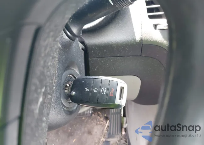 KNAFX4A61E5161075: 42245627