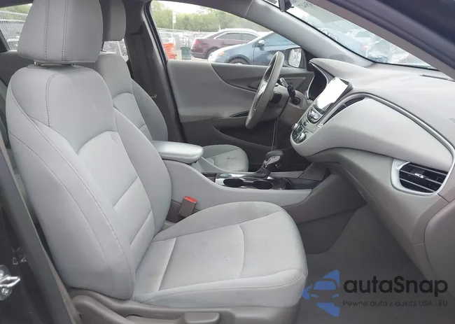 1G1ZB5ST4NF191408: 42245647