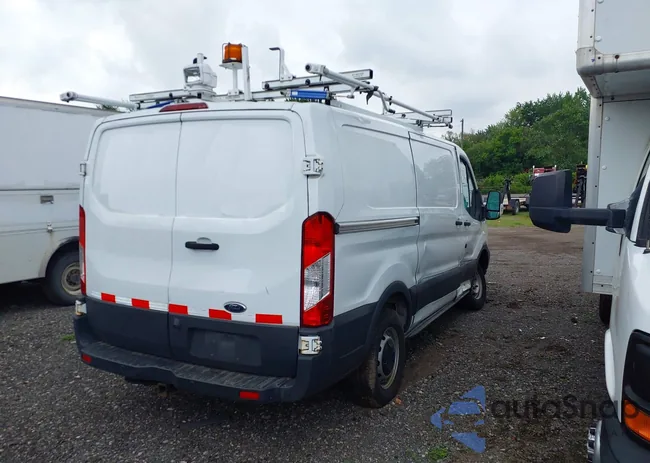 1FTYR1YM0HKB19298: 42245871