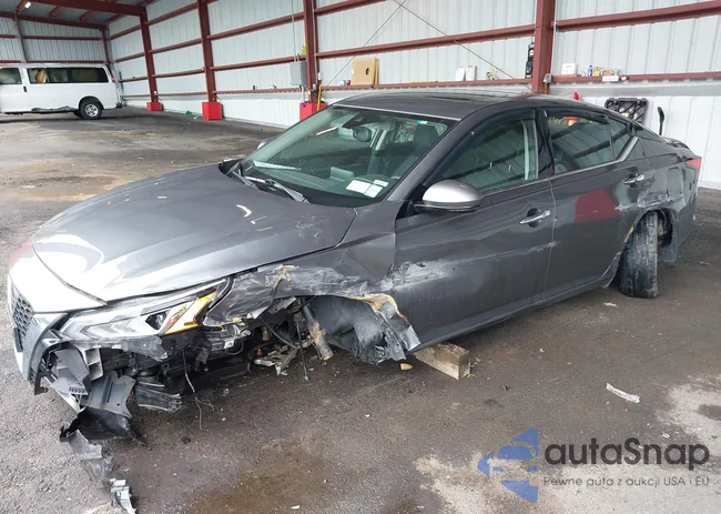 1N4BL4DV6KC143166: 42245892