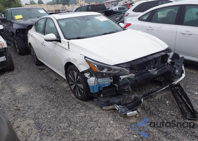 1N4BL4EW6NN351631: 42245897