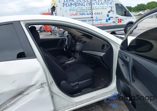 JM1BL1VG5B1464538: 42245932