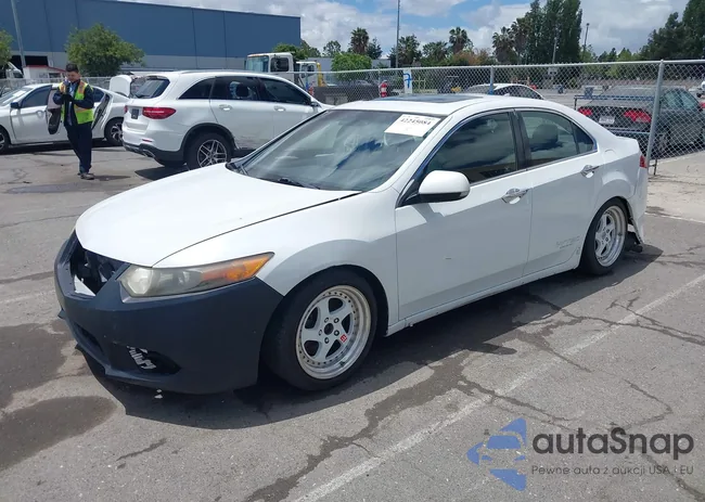 JH4CU2E88CC024043: 42245084