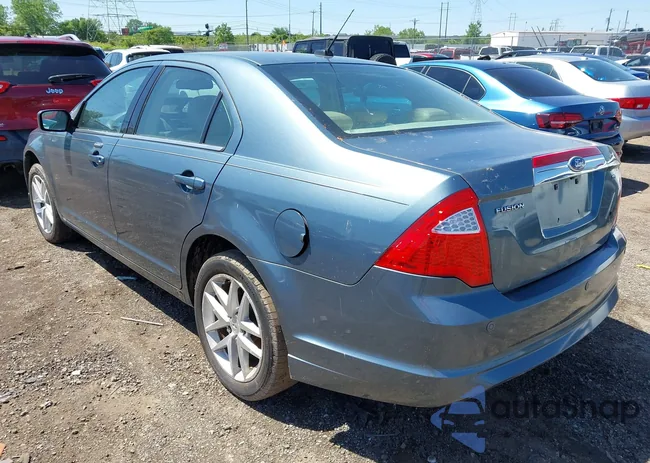 3FAHP0JAXBR241739: 42245254