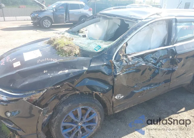 JN1BJ1CW5LW650295: 42246778