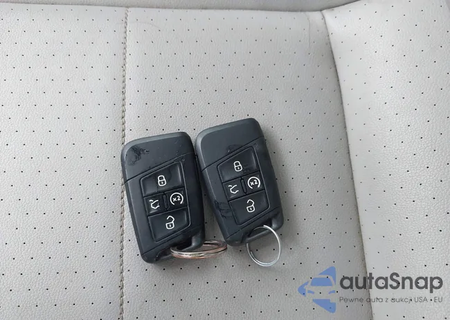 3VV2B7AX5KM052653: 42245996