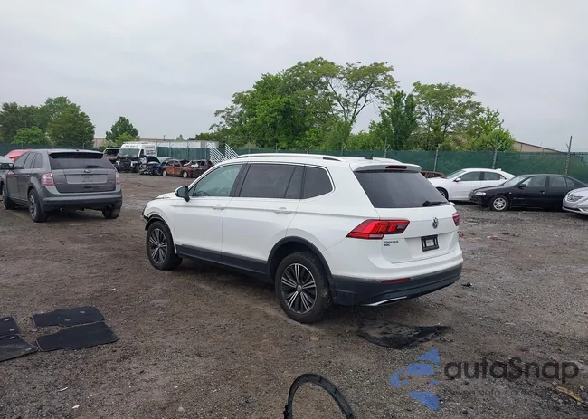 3VV2B7AX5KM052653: 42245996